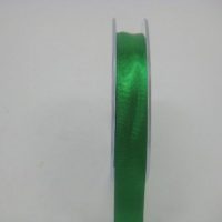 15 MM X 22.5 METRES SATIN RIBBON IN EMERALD- IF QUANTITY IS MORE THAN 10 PAY £1.05 A ROLL