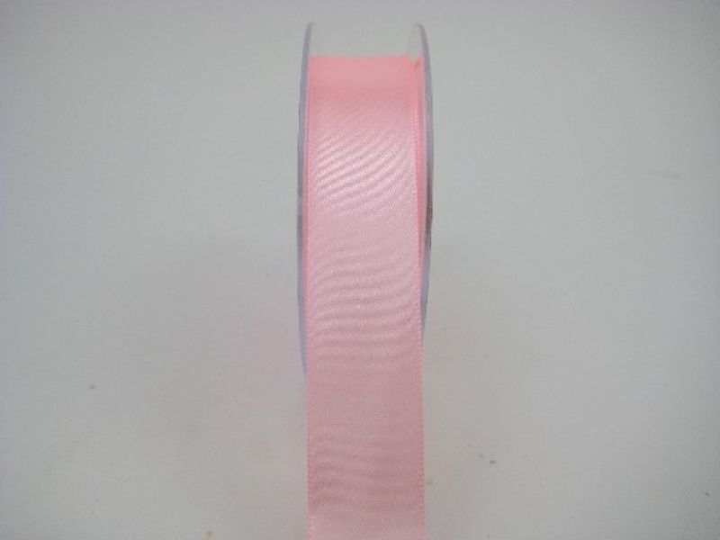 RS25LC 25 MM X 22.5 METRES SATIN RIBBON IN LIGHT CORAL- IF QUANTITY IS MORE THAN 5 ROLLS PAY ONLY £1.59 A ROLL