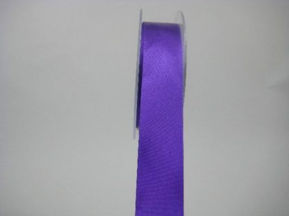 RS25PP 25 MM X 22.5 METRES SATIN RIBBON IN PURPLE- IF QUANTITY IS MORE THAN 5 ROLLS PAY £1.59 A ROLL